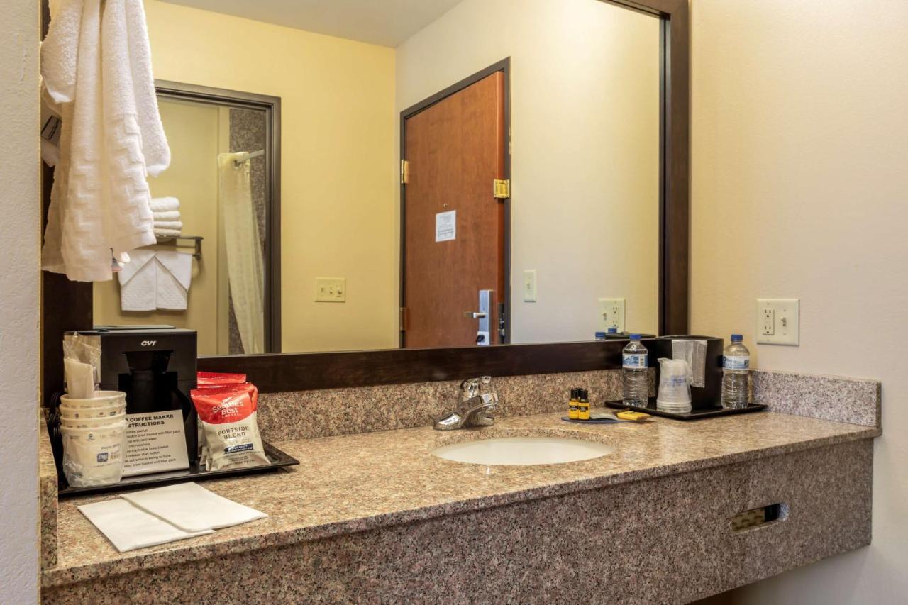 Best Western Plus Red River Inn Clarendon Eksteriør bilde
